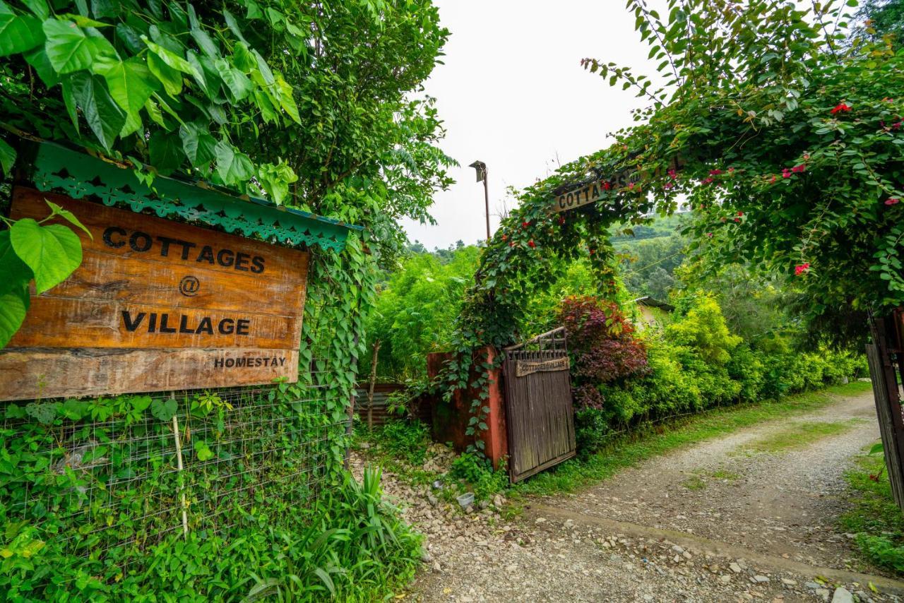 Cottages @ Village Bhīm Tāl Kültér fotó